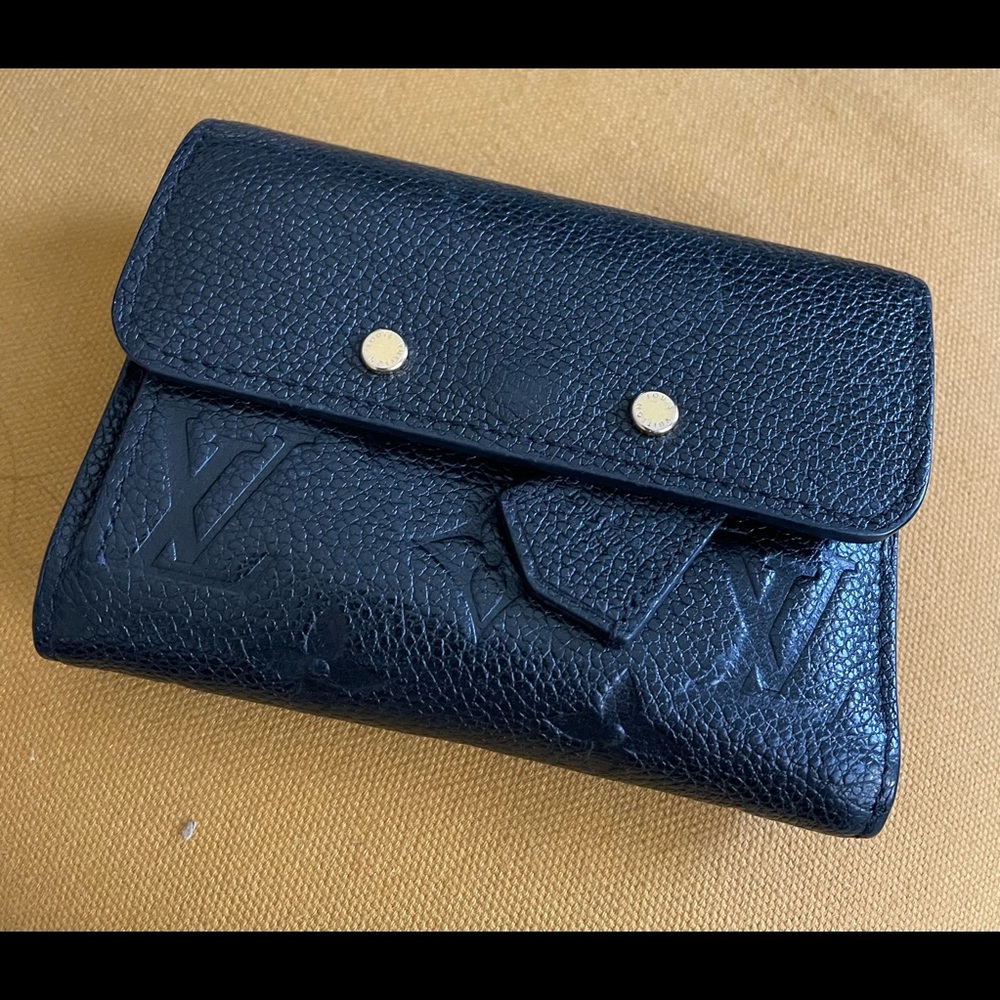 LOUIS Vuitton Empreinte pont/neuf compact wallet
Black